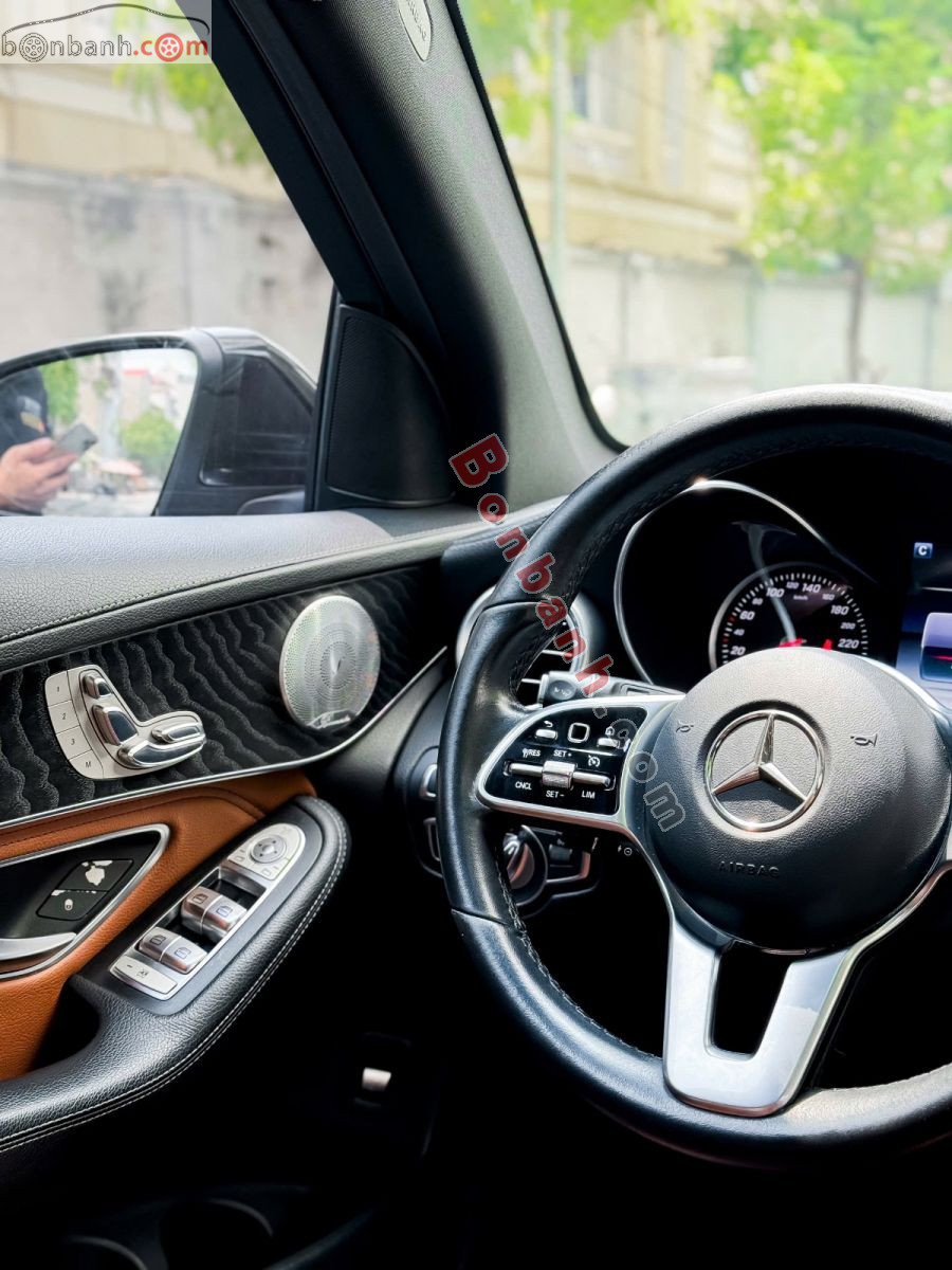 Mercedes Benz GLC 300 4Matic 2017 - 779 Triệu 4