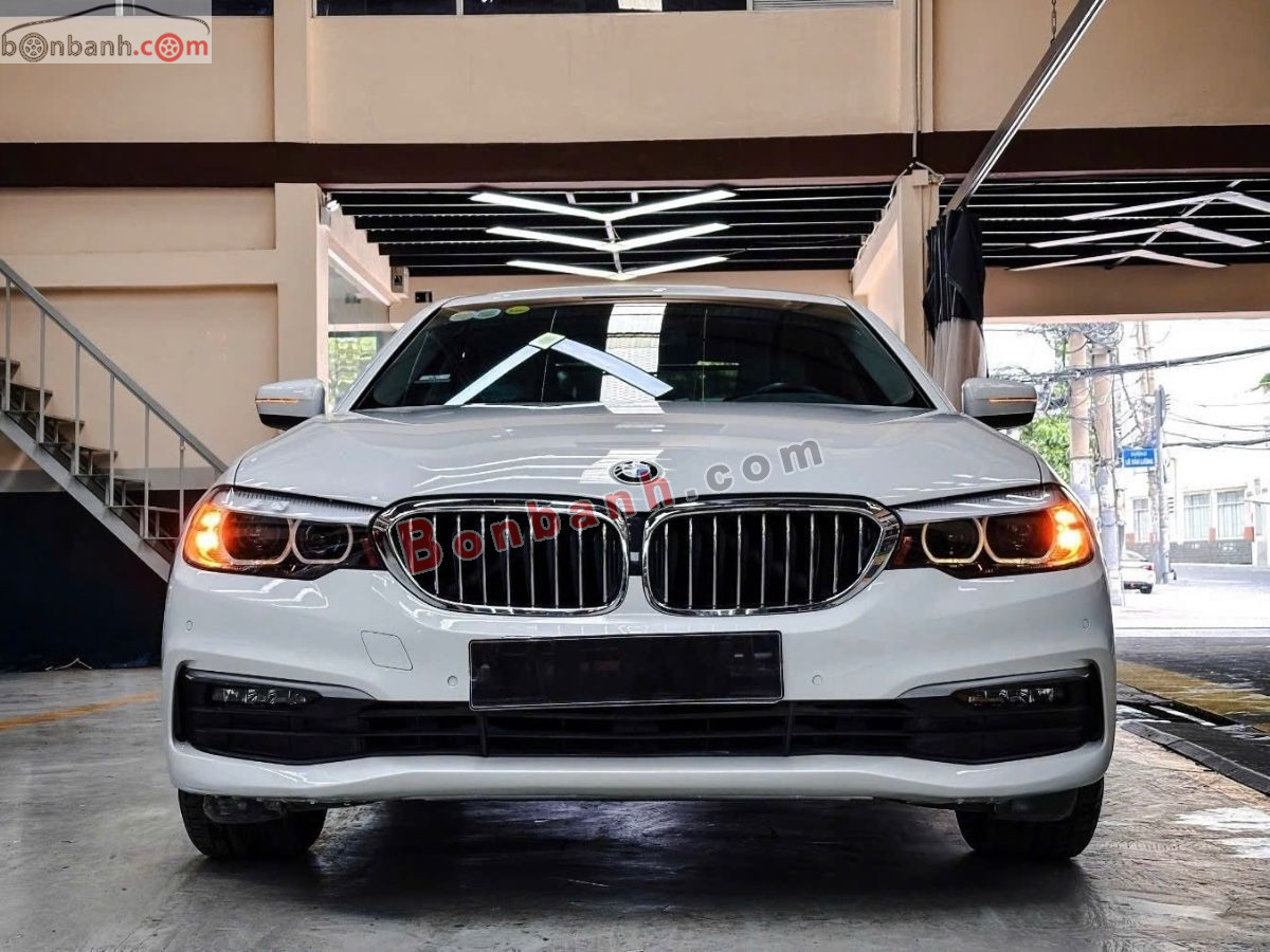 BMW 5 Series 520i 2018 - 888 Triệu 2