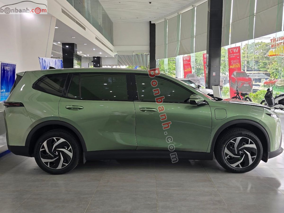 VinFast Limo Green AT 2026 - 629 Triệu 4