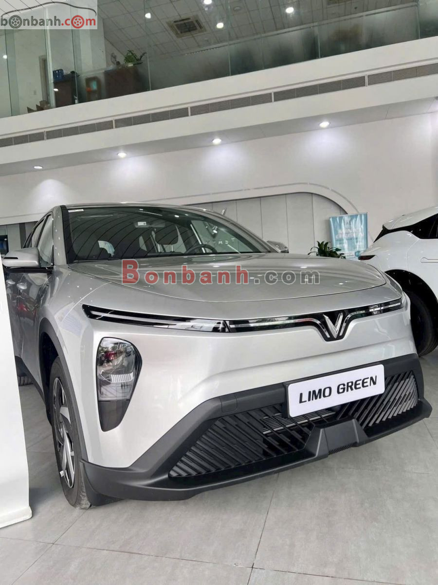 VinFast Limo Green AT 2026 - 629 Triệu 4