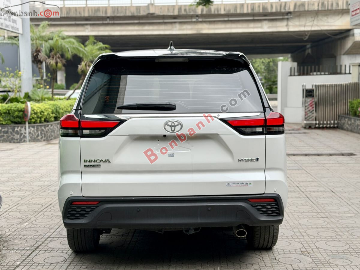 Toyota Innova Cross HEV 2.0 CVT 2024 - 910 Triệu 5