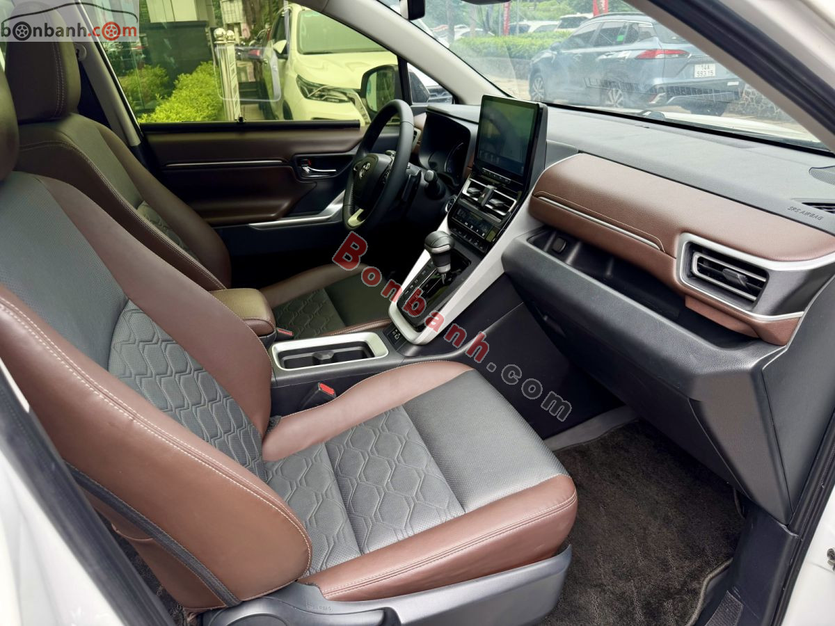 Toyota Innova Cross HEV 2.0 CVT 2024 - 910 Triệu 7