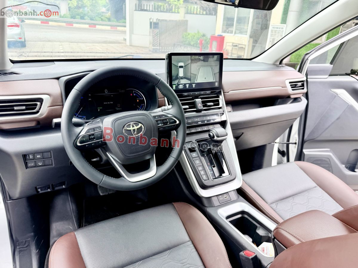 Toyota Innova Cross HEV 2.0 CVT 2024 - 910 Triệu 8