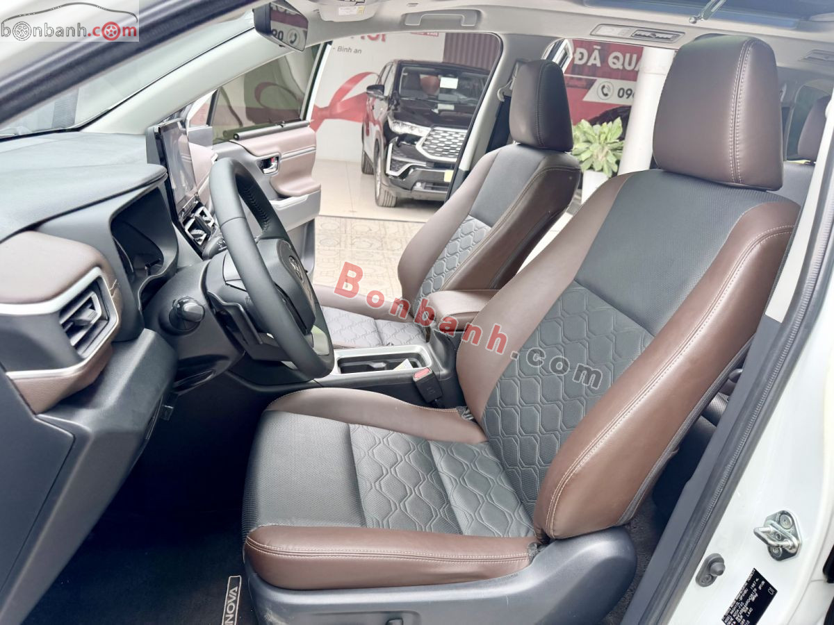 Toyota Innova Cross HEV 2.0 CVT 2024 - 910 Triệu 9