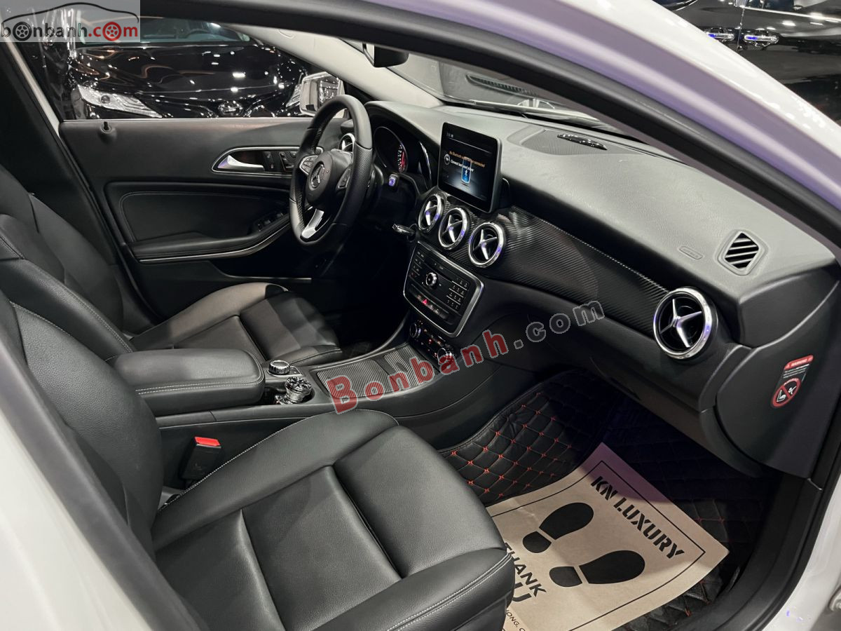 Mercedes Benz GLA class GLA 200 2016 - 499 Triệu 6