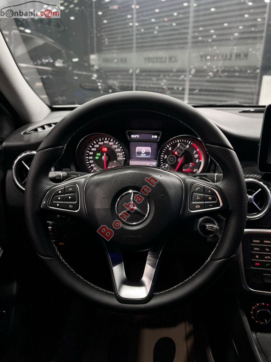 Mercedes Benz GLA class GLA 200 2016 - 499 Triệu 8