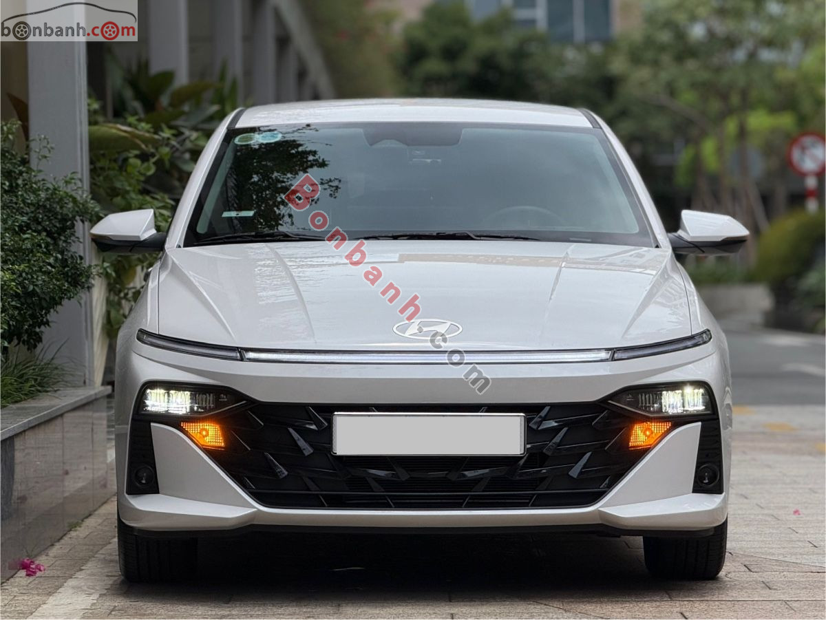 Xe Hyundai Accent Cao cấp 1.5 AT 2024