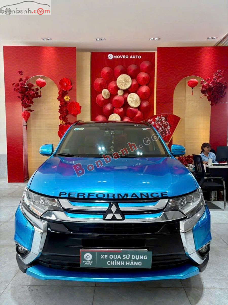 Mitsubishi Outlander 2.0 CVT Premium 2018 - 550 Triệu
