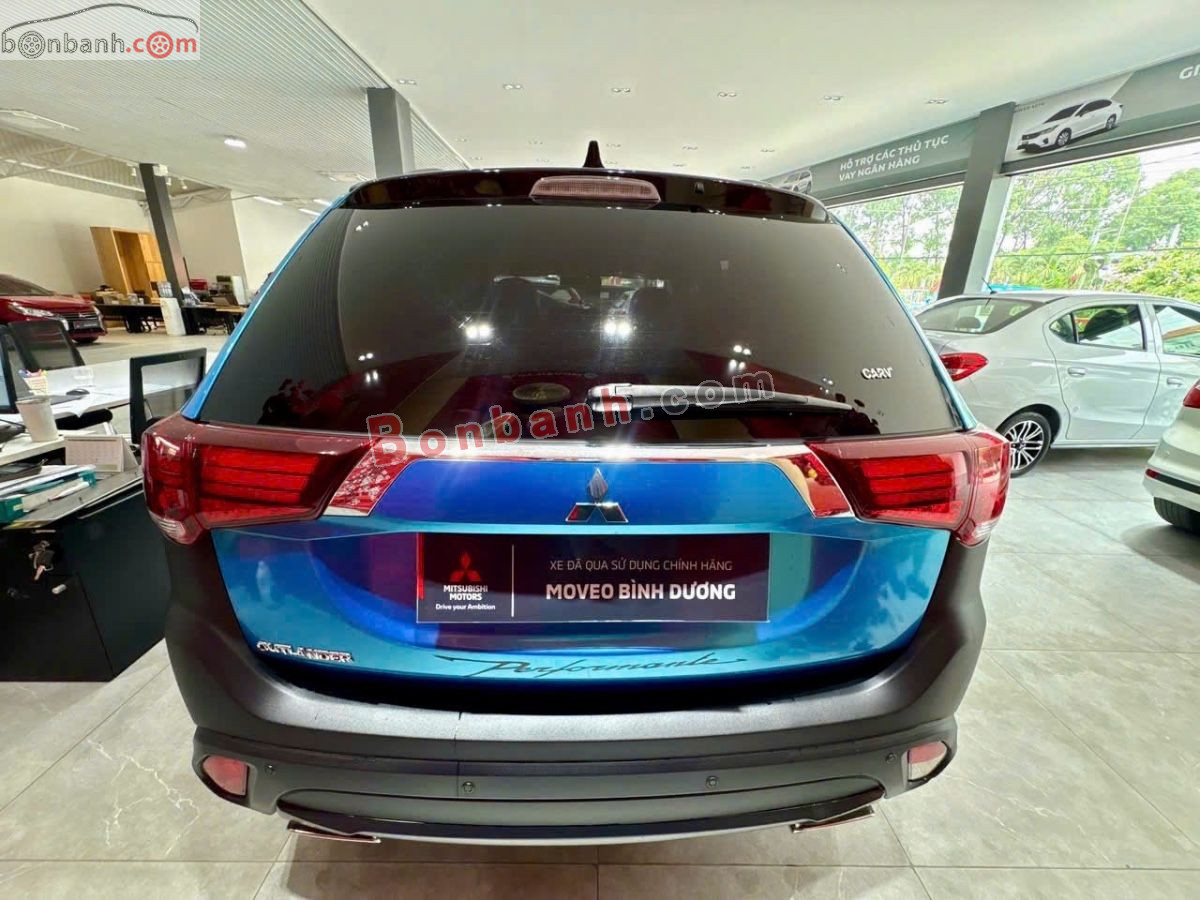 Mitsubishi Outlander 2.0 CVT Premium 2018 - 550 Triệu 3