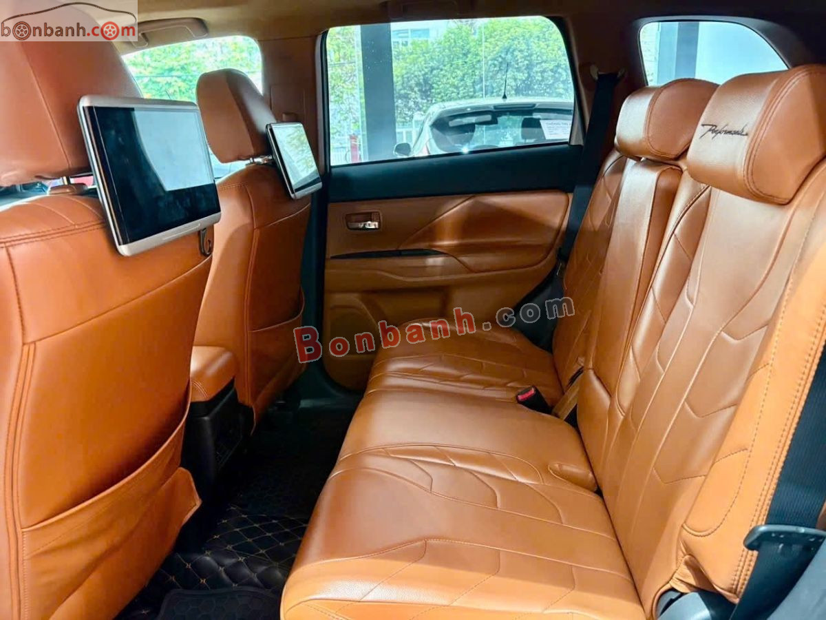 Mitsubishi Outlander 2.0 CVT Premium 2018 - 550 Triệu 8