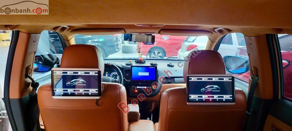 Mitsubishi Outlander 2.0 CVT Premium 2018 - 550 Triệu 7