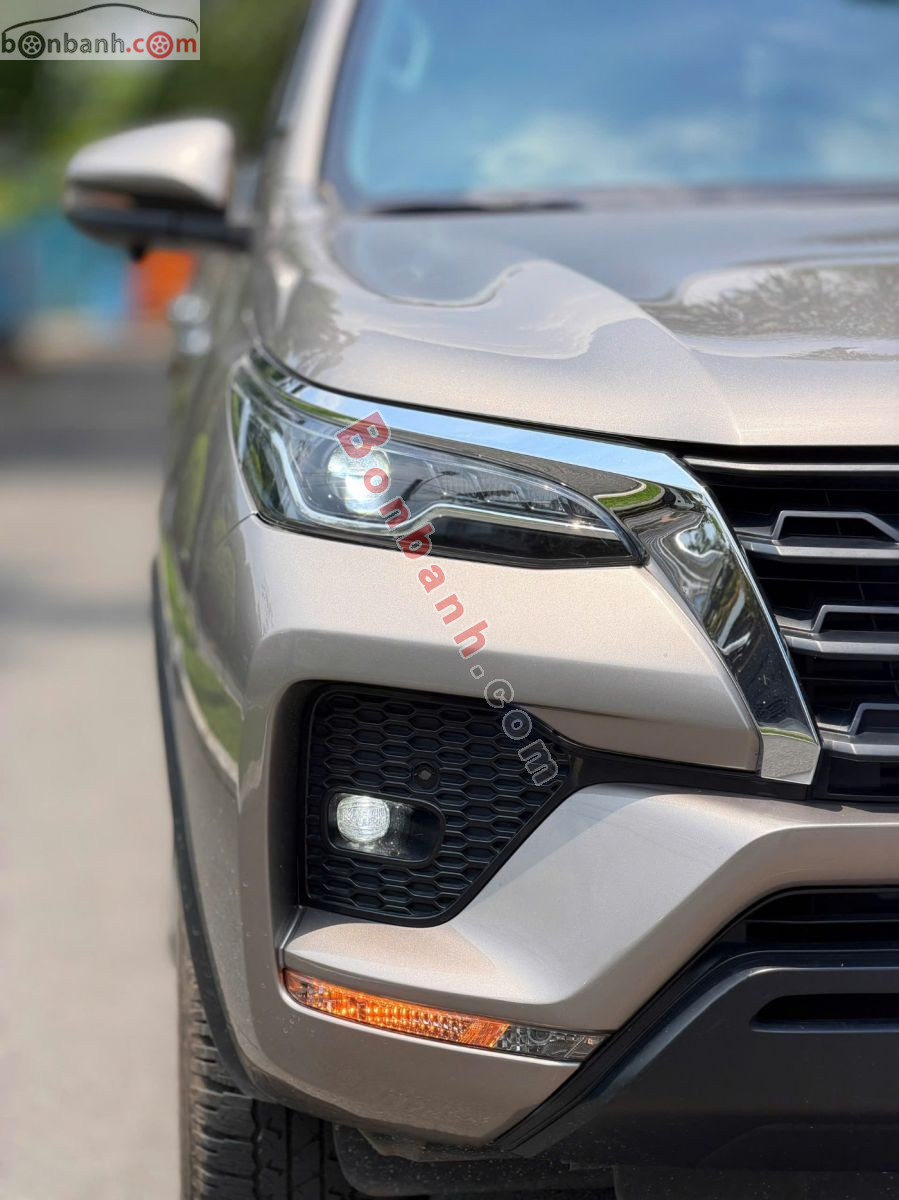 Toyota Fortuner 2.4G 4x2 AT 2020 - 825 Triệu 10