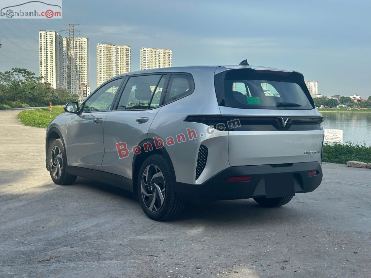 VinFast Limo Green AT 2025 - 675 Triệu 4