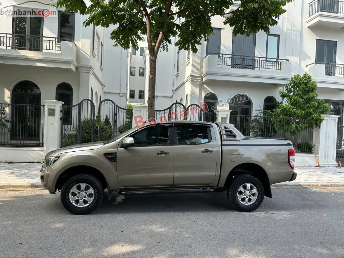 Ford Ranger XLS 2.2L 4x2 MT 2015 - 299 Triệu 4