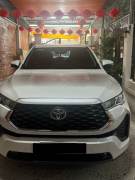 Bán xe Toyota Innova 2024 Cross 2.0 CVT giá 828 Triệu - TP HCM