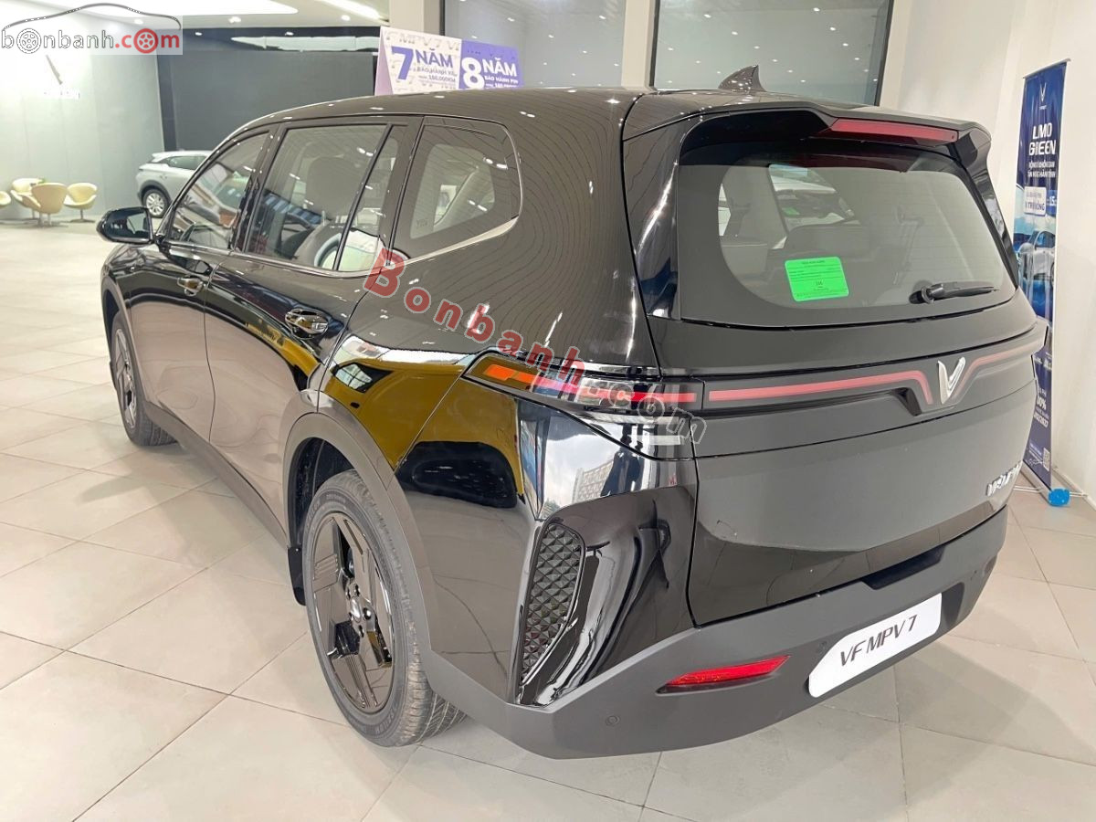 VinFast VF MPV 7 AT 2026 - 670 Triệu 2