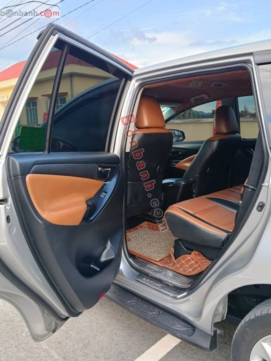Toyota Innova 2.0E 2018 - 379 Triệu 5