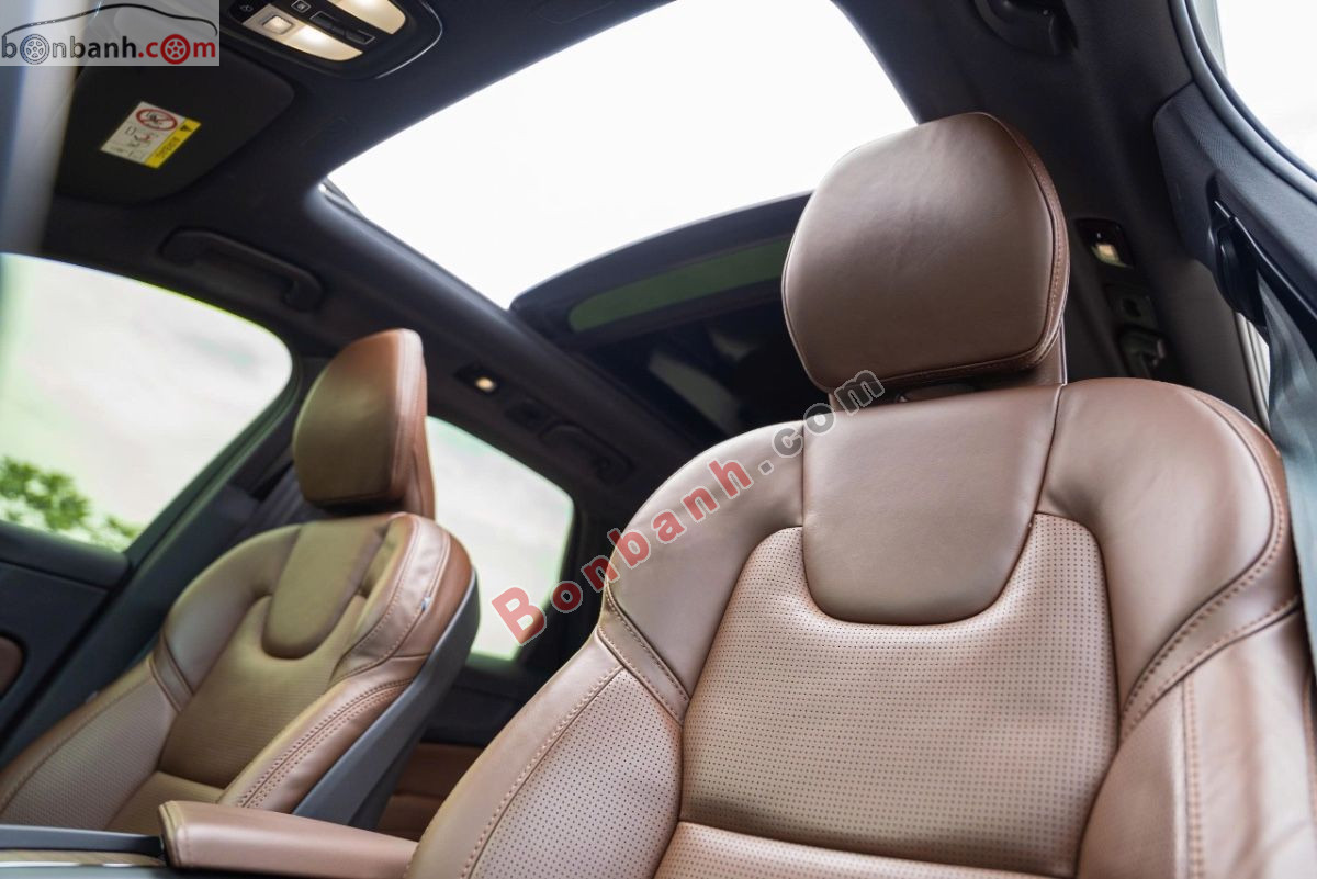 Volvo XC60 Ultimate Bright B6 AWD 2022 - 1 Tỷ 639 Triệu 8