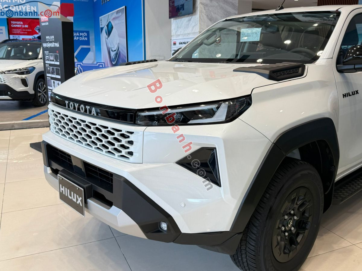 Toyota Hilux Pro 2.8L 4x2 AT 2026 - 675 Triệu 8