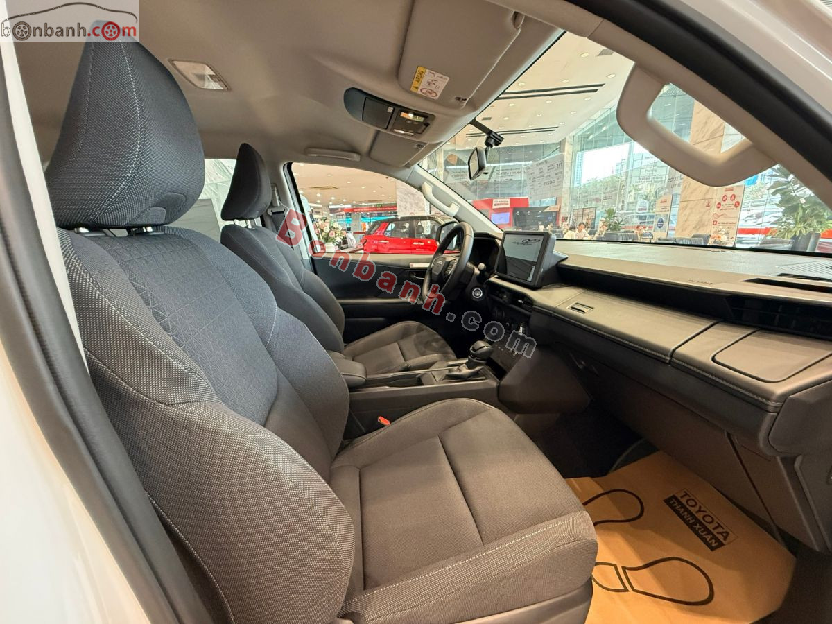 Toyota Hilux Pro 2.8L 4x2 AT 2026 - 675 Triệu 10