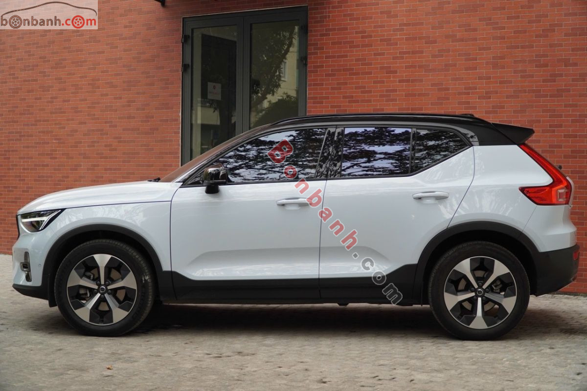 Volvo XC40 Ultimate B5 AWD 2024 - 1 Tỷ 539 Triệu 4