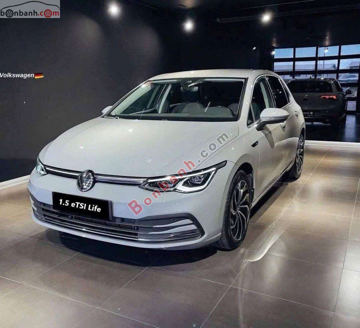 Volkswagen Golf 1.5 eTSI Life 2025 - 798 Triệu 2