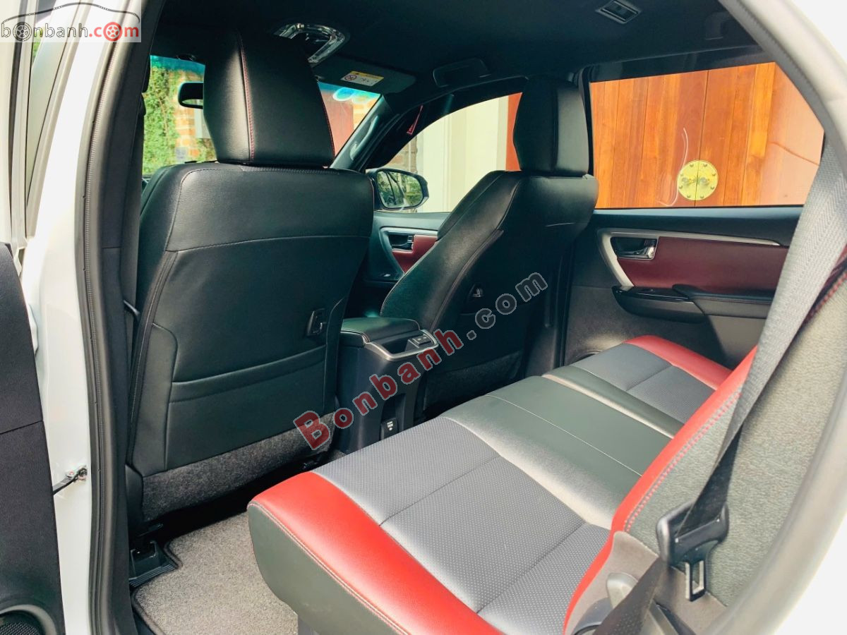 Toyota Fortuner Legender 2.8L 4x4 AT 2024 - 1 Tỷ 221 Triệu 6