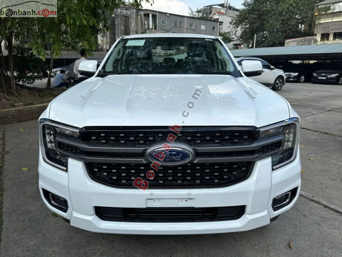 Ford Ranger XLS 2.0L 4x4 AT 2026 - 686 Triệu