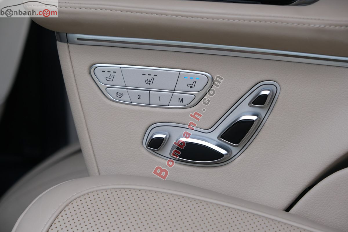 Mercedes Benz V class V250 AMG 2023 - 2 Tỷ 199 Triệu 8