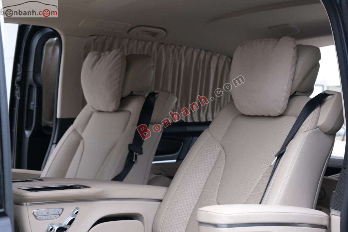 Mercedes Benz V class V250 AMG 2023 - 2 Tỷ 199 Triệu 9