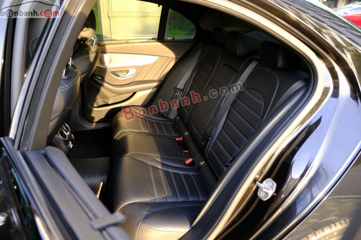 Mercedes Benz C class C300 AMG 2020 - 1 Tỷ 39 Triệu 5