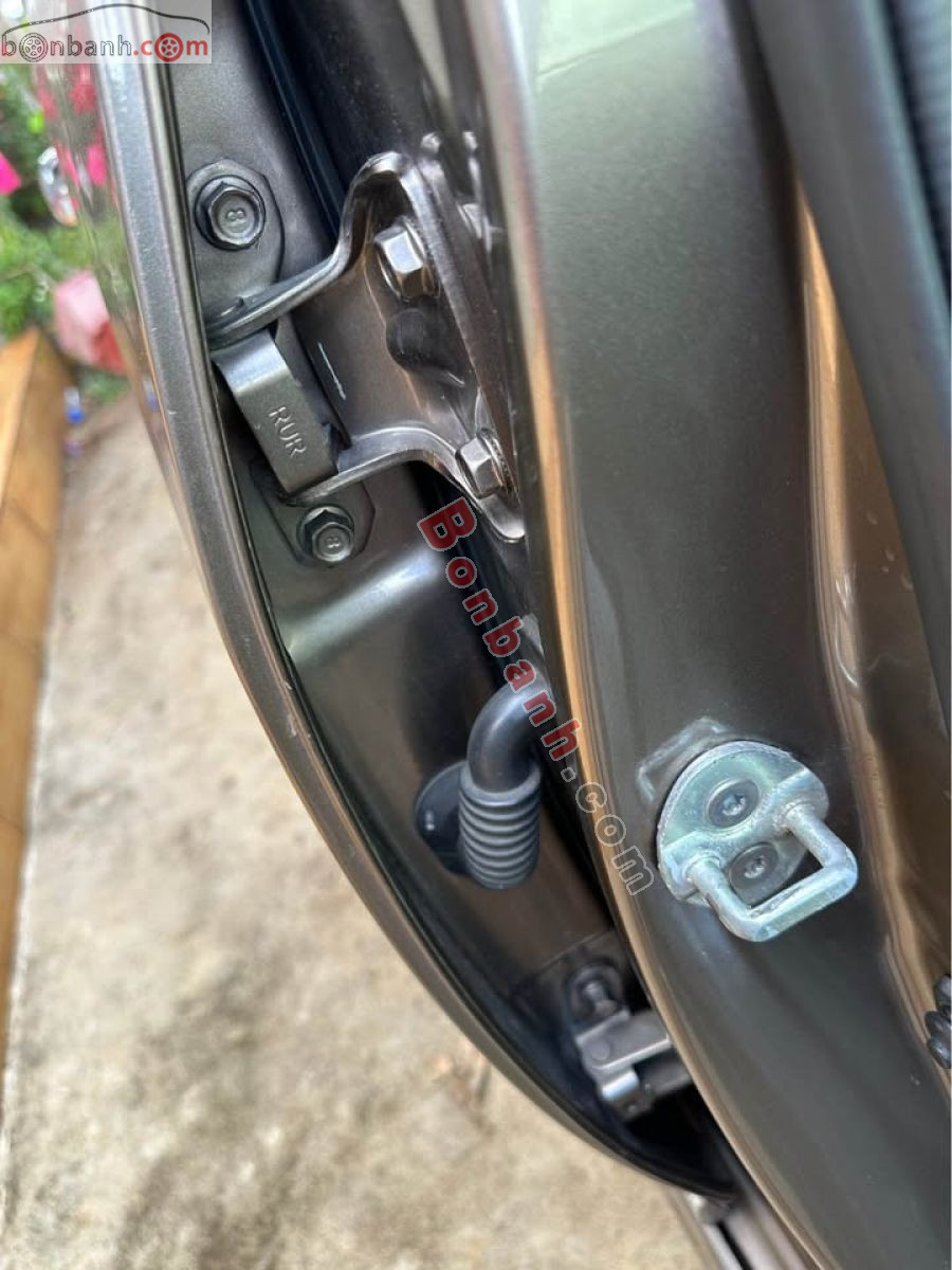 Hyundai Avante 1.6 AT 2013 - 215 Triệu 9