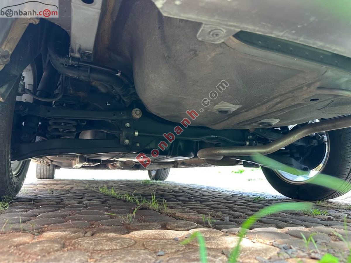 Hyundai Avante 1.6 AT 2013 - 215 Triệu 8