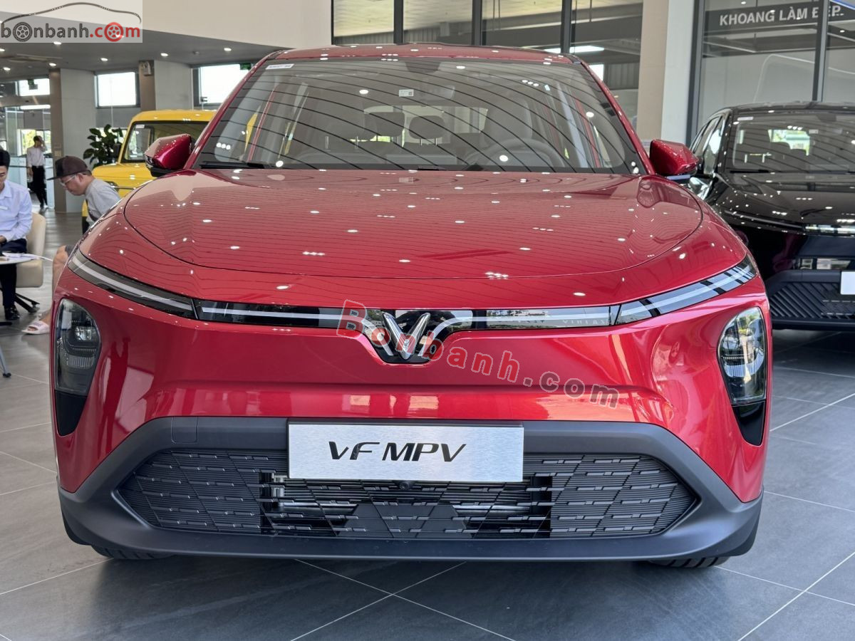 VinFast VF MPV 7 AT 2026 - 689 Triệu 2