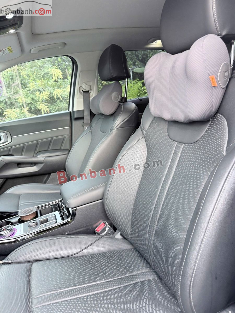 Kia Sorento Premium 1.6 AT AWD Plug-in Hybrid 2023 - 1 Tỷ 20 Triệu 2