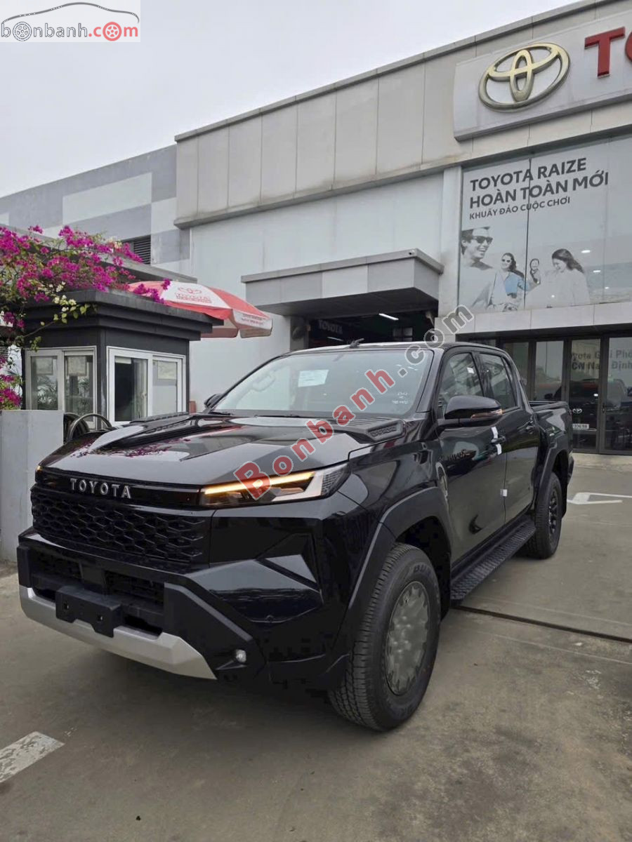 Toyota Hilux Pro 2.8L 4x2 AT 2026 - 690 Triệu 2