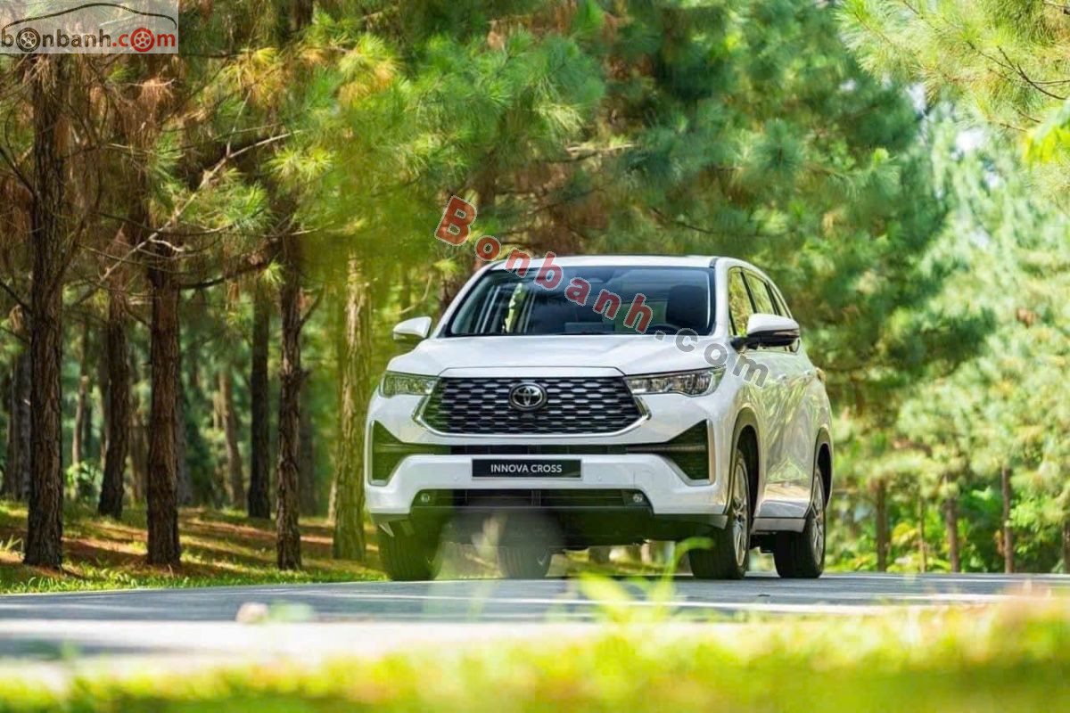 Toyota Innova Cross HEV 2.0 CVT 2026 - 955 Triệu