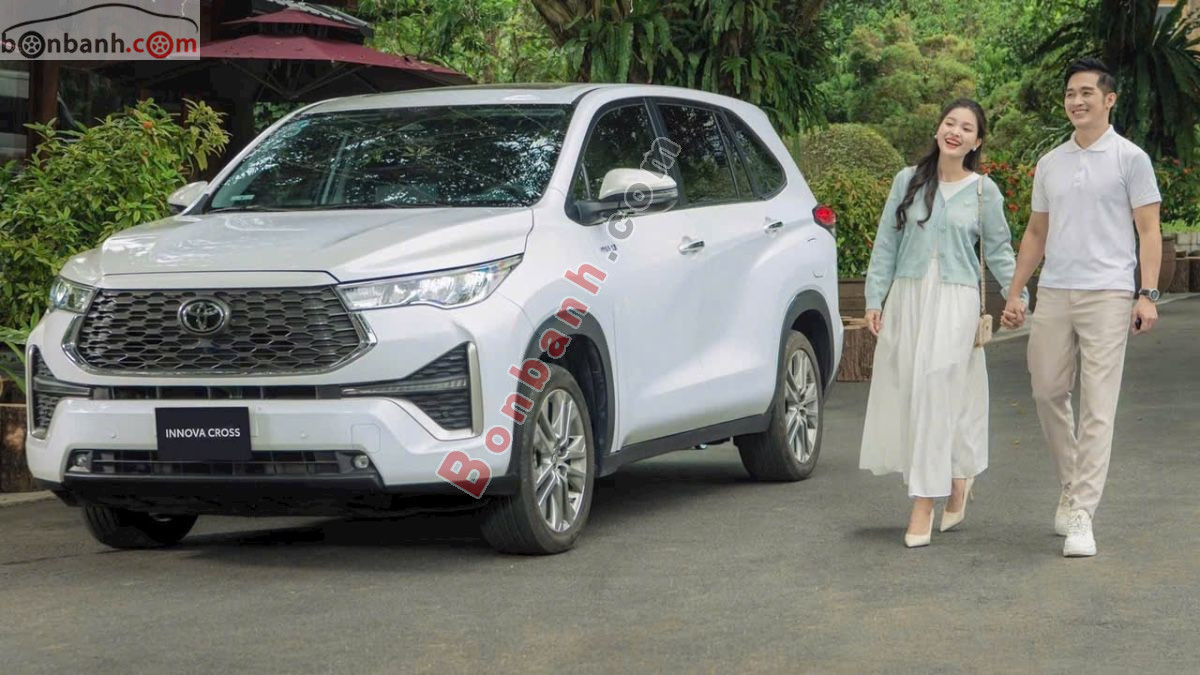 Toyota Innova Cross HEV 2.0 CVT 2026 - 955 Triệu 5