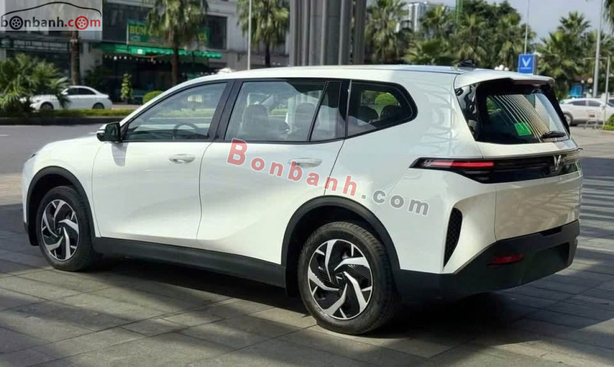 VinFast Limo Green AT 2026 - 540 Triệu 3