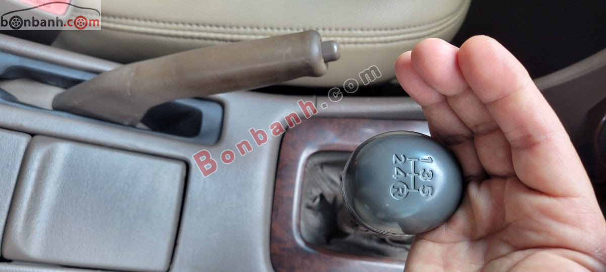 Toyota Camry GLi 2.2 2001 - 160 Triệu 8