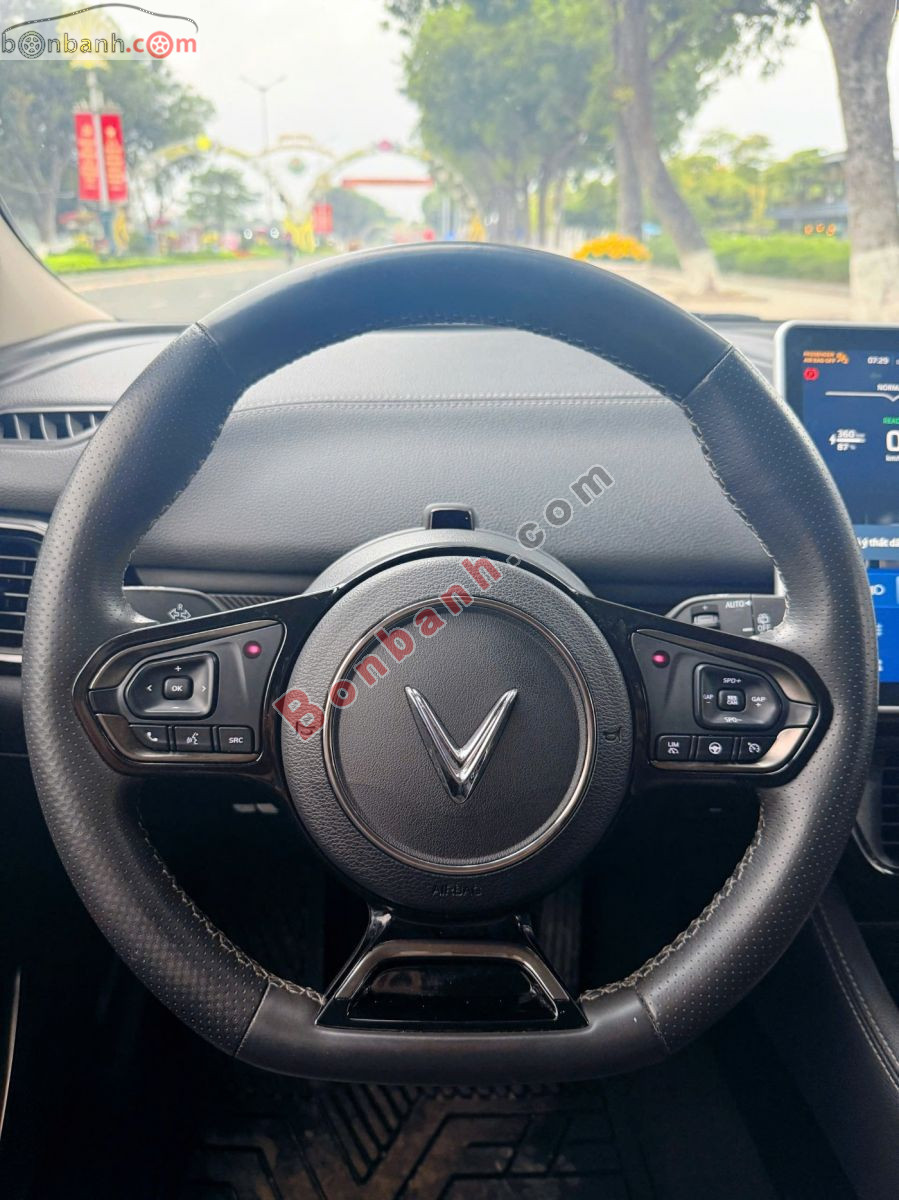 VinFast VF8 Eco AWD 2023 - 560 Triệu 8