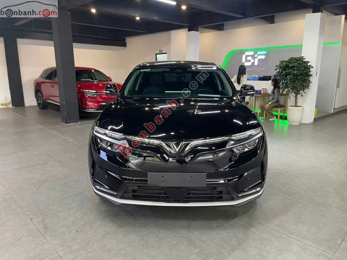 VinFast VF8 Eco AWD 2023 - 599 Triệu