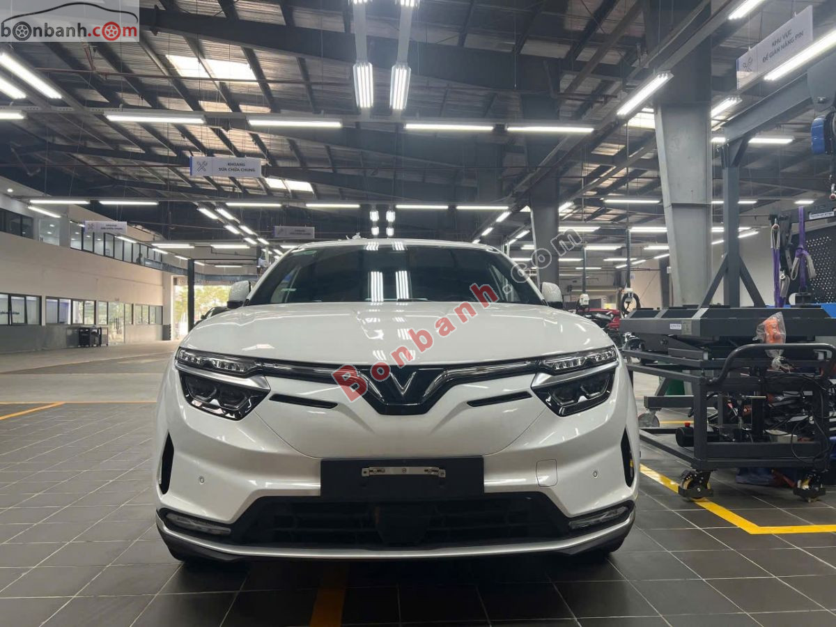 VinFast VF8 Plus AWD 2023 - 715 Triệu