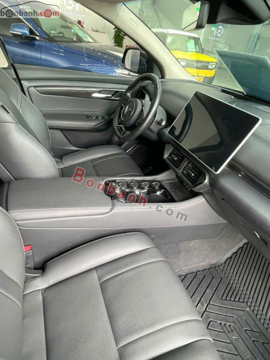 VinFast VF8 Eco AWD 2023 - 625 Triệu 4