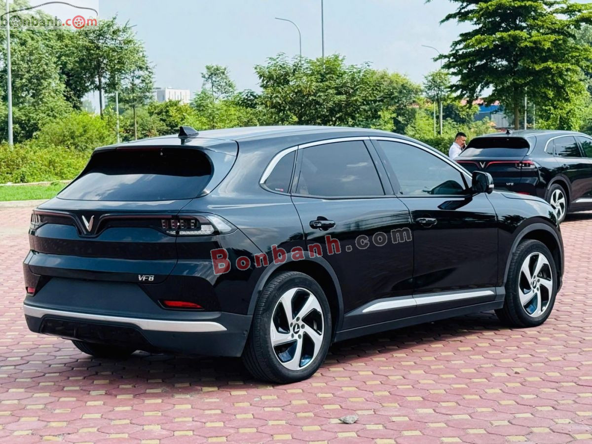 VinFast VF8 Eco AWD 2023 - 541 Triệu 2