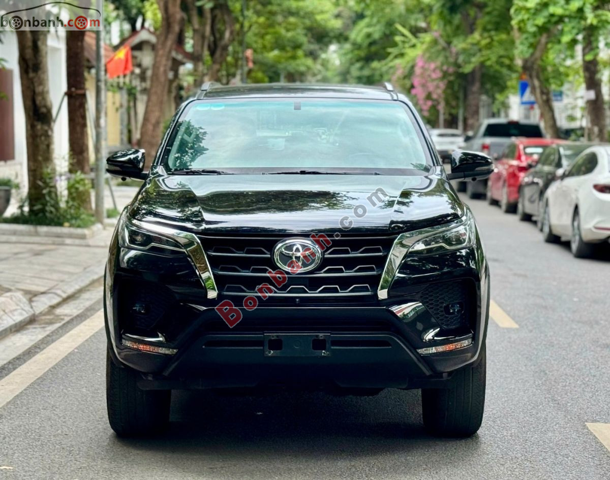 Toyota Fortuner 2.4L 4x2 AT 2022 - 915 Triệu