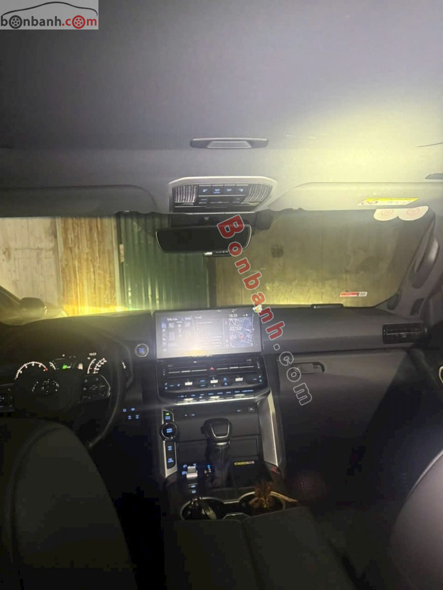 Toyota Land Cruiser VXR 3.5 V6 2024 - 4 Tỷ 650 Triệu 4