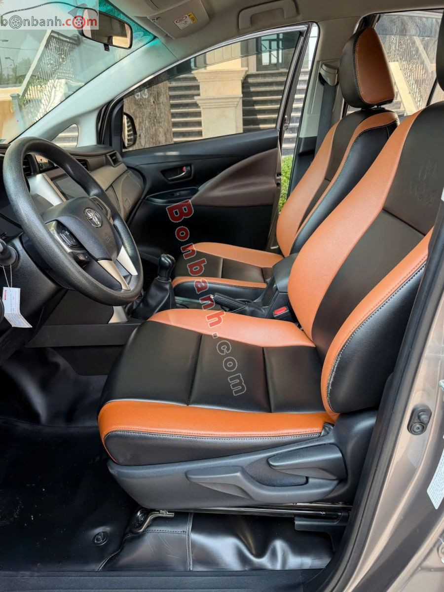 Toyota Innova E 2.0 MT 2022 - 570 Triệu 6