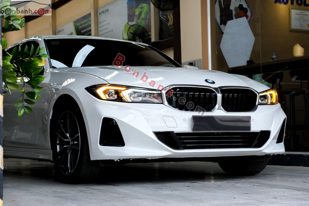 BMW 3 Series 320i Sport Line 2024 - 1 Tỷ 174 Triệu