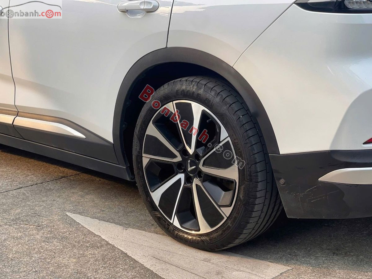 VinFast VF8 Plus AWD 2023 - 699 Triệu 5